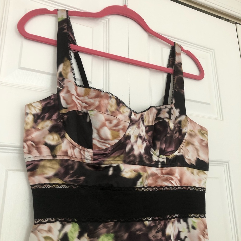 🤩💕 Sz8 Reformation The Collection Silk Pink on Black floral dress - Picture 4 of 15